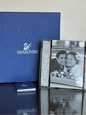 Swarovski Crystal Silver Tone Starlet Crystalline Picture Frame 3.5 x 5 626600